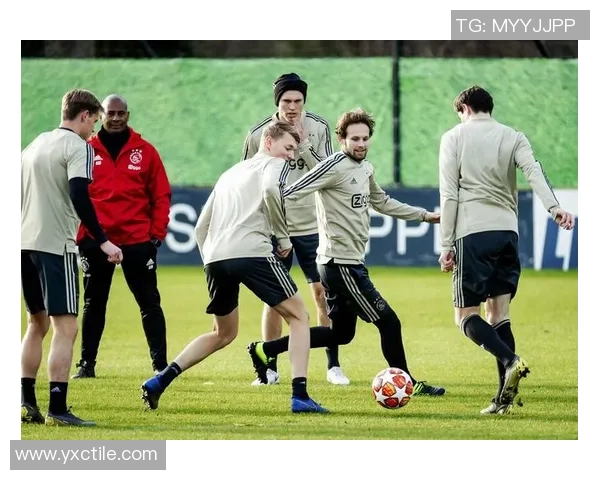 夏季训练季节足球明星时尚训练服精彩瞬间回顾